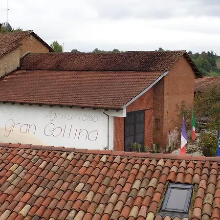 Jonny Апартаменты San Damiano d'Asti